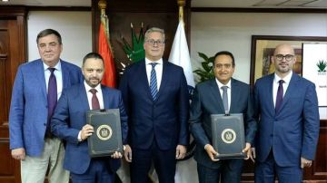 البترول: توقيع 4 اتفاقيات للقابضة للغازات الطبيعية بحد أدنى 340 مليون دولار البترول: توقيع 4 اتفاقيات للقابضة للغازات الطبيعية بحد أدنى 340 مليون دولار