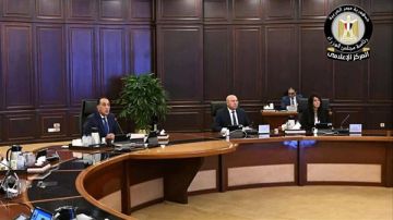 مدبولي: طرح رؤية مصر الاقتصادية في مؤتمر مطلع سبتمبر كمسودة لفتح حوار مجتمعي حولها لمدة شهرين مدبولي: طرح رؤية مصر الاقتصادية في مؤتمر مطلع سبتمبر كمسودة لفتح حوار مجتمعي حولها لمدة شهرين