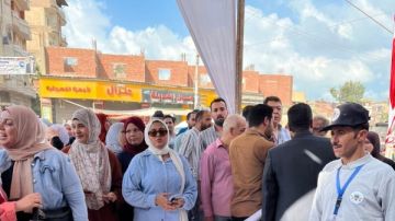 وفد من مستشفى الحسينية المركزي يدلون بأصواتهم في انتخابات مجلس الشيوخ 2025 صور وفد من مستشفى الحسينية المركزي يدلون بأصواتهم في انتخابات مجلس الشيوخ 2025 صور