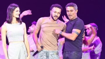 المخرج على العربي يستغل حفلة ويجز لتصوير مشاهد من وتر واحد 