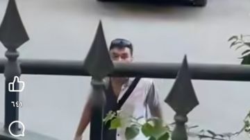 فضحها في الشارع وقدام بيتها.. خناقة رجل مع طليقته تشعل السوشيال ميديا