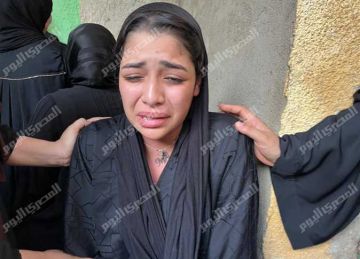 هتسيبني لمين يا بابا؟ .. ابنة ضحية جريمة مسطرد : أبونا راح بسبب 300 جنيه إيجار   هتسيبني لمين يا بابا؟ .. ابنة ضحية جريمة مسطرد : أبونا راح بسبب 300 جنيه إيجار