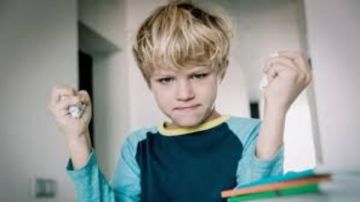 6 أسئلة لكشف الحالة النفسية للأطفال والمراهقين بسهولة.. ما هي؟