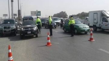 إعادة الحركة المرورية على طريق القاهرة الإسكندرية الزراعى بقليوب بعد تصادم ربع نقل وميكروباص