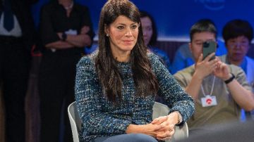 المشاط: الابتكار سلاح أفريقيا للتنمية.. والنواب: التحول الرقمي بوابة نمو الاقتصاد وجذب الاستثمارات المشاط: الابتكار سلاح أفريقيا للتنمية.. والنواب: التحول الرقمي بوابة نمو الاقتصاد وجذب الاستثمارات