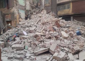 انهيار سقف مكون من 3 طوابق بالغربية.. وجار البحث عن ضحايا