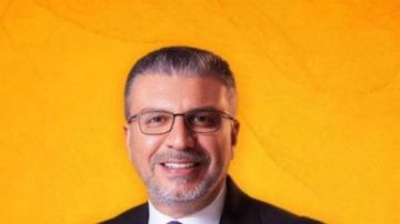 برنامج أبواب الخير يدعم مسنة ويتحمل 25 ألف جنيه لتركيب أسنان لها برنامج أبواب الخير يدعم مسنة ويتحمل 25 ألف جنيه لتركيب أسنان لها