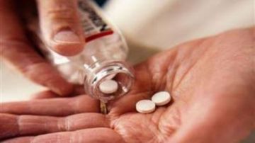 مخاطر شديدة.. جمال شعبان يحذر من تناول أسبرين الأطفال بعد سن الأربعين