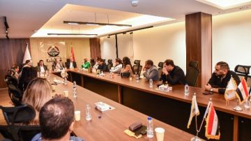 أمانة الإعلام بالجبهة الوطنية تبحث الاستعداد لانتخابات مجلس النواب.. صور أمانة الإعلام بالجبهة الوطنية تبحث الاستعداد لانتخابات مجلس النواب.. صور