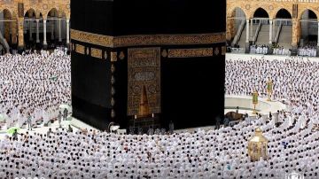 بث مباشر.. شعائر خطبة الجمعة اليوم من الحرمين الشريفين