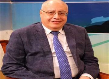 جمارك مطار سفنكس تضبط محاولة تهريب كمية من مستلزمات طب وجراحة الأسنان جمارك مطار سفنكس تضبط محاولة تهريب كمية من مستلزمات طب وجراحة الأسنان