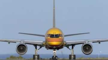 سر تسمية طائرة بوينج 757 بـ أتاري فيراري سر تسمية طائرة بوينج 757 بـ أتاري فيراري