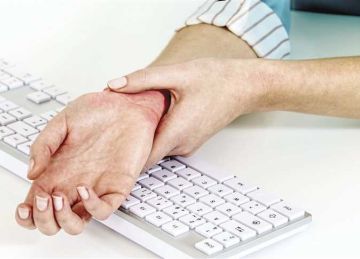 لتخفيف الألم والتخلص من التنميل.. 7 علاجات طبيعية لاعتلال الأعصاب الطرفية لتخفيف الألم والتخلص من التنميل.. 7 علاجات طبيعية لاعتلال الأعصاب الطرفية