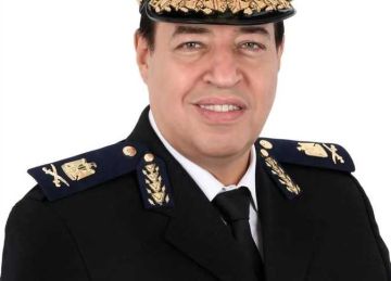 مدير أمن البحر الأحمر يعتمد حركة تنقلات ضباط الشرطة