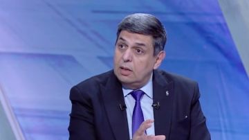 وليد رسمي: مصر أصبحت تصدر الذخيرة والأسلحة لتوفير العملة الصعبة وليد رسمي: مصر أصبحت تصدر الذخيرة والأسلحة لتوفير العملة الصعبة