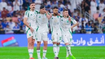 أهلي جدة بطلا لكأس السوبر السعودي بالفوز على النصر بركلات الترجيح