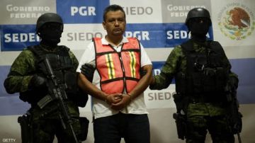 المكسيك تسلم 26 من كبار عناصر العصابات إلى الولايات المتحدة