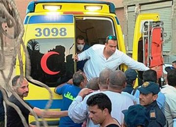 سقط عليه باب حديد.. مصرع طفل في السلوم