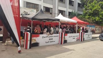 عبر الفيديو كونفرانس.. الهيئة الوطنية تتابع سير عملية انتخابات مجلس الشيوخ داخل المحافظات عبر الفيديو كونفرانس.. الهيئة الوطنية تتابع سير عملية انتخابات مجلس الشيوخ داخل المحافظات