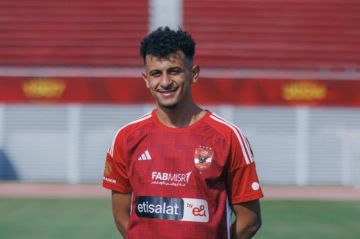 نجم الاهلي السابق يشيد بأداء عمر الساعي أتمني انضمامه للمنتخب نجم الاهلي السابق يشيد بأداء عمر الساعي أتمني انضمامه للمنتخب