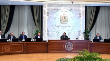 رئيس الوزراء يؤكد أهمية التطوير المستمر لصناعة الأسمدة في مصر
