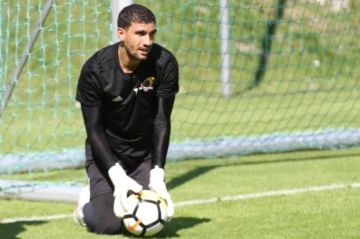 عواد يساند الزمالك أمام دجلة رغم الاستبعاد من القائمة عواد يساند الزمالك أمام دجلة رغم الاستبعاد من القائمة