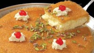 أسرار المحترفين.. إليك طريقة عمل الكنافة بالقشطة بطعم مميز