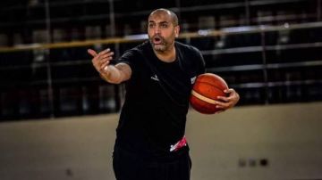 وائل بدر مدربا لفريق السلة بنادي الوحدة السوري