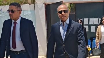 رئيس حزب الاتحاد يدلي بصوته في انتخابات الشيوخ بمدرسة صلاح الدين اللغات رئيس حزب الاتحاد يدلي بصوته في انتخابات الشيوخ بمدرسة صلاح الدين اللغات