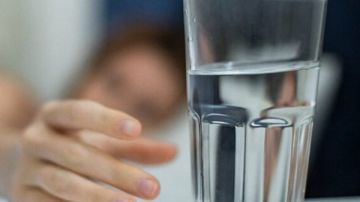 فضل سقيا الماء في الحر الشديد.. الإفتاء تعدد ثوابها ومكانة فاعلها عند الله