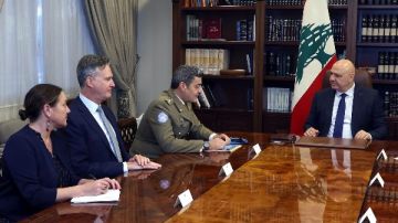 عون: لبنان متمسك ببقاء القوات الدولية في الجنوب طوال المدة اللازمة عون: لبنان متمسك ببقاء القوات الدولية في الجنوب طوال المدة اللازمة