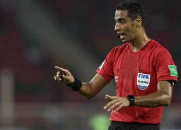 مش من حقك .. شوبير ينتقد طلب بيراميدز باستبعاد أمين عمر مش من حقك .. شوبير ينتقد طلب بيراميدز باستبعاد أمين عمر