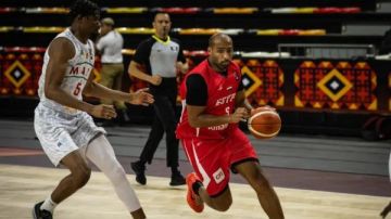 منتخب السلة يستهل مشواره في بطولة الأفروباسكت بالفوز على مالي منتخب السلة يستهل مشواره في بطولة الأفروباسكت بالفوز على مالي