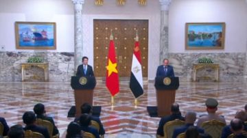 بث مباشر.. مؤتمر صحفي لـ الرئيس السيسي ونظيره الفيتنامي بث مباشر.. مؤتمر صحفي لـ الرئيس السيسي ونظيره الفيتنامي