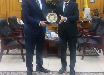 رئيس جامعة المنيا يستقبل أستاذ بجامعة نيويورك لبحث التعاون العلمي والتبادل الدولي