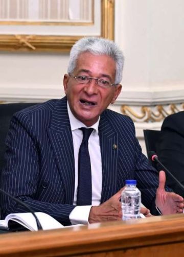 الغرف التجارية: شركات الحديد أعلنت خفضا إضافيا فى سعر طن حديد التسليح بـ 2200 جنيه للطن