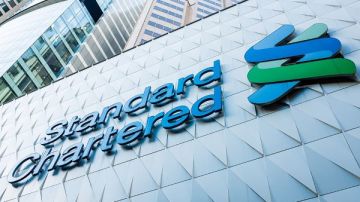 ستاندرد تشارترد: تفاؤل بمستقبل الاقتصاد المصري وتحسن الجنيه وتباطؤ التضخم