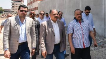 محافظ الشرقية يتفقد مجمع المصالح الحكومية والإدارة التعليمية بديرب نجم