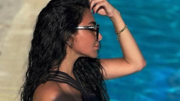 مريهان حسين تخطف الأنظار على الشاطئ شاهد