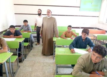 وكيل أزهر مطروح يتفقد ختام امتحانات الشهادة الإعدادية الأزهرية الدور الثاني