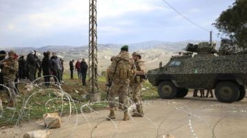 خطة نزع السلاح في لبنان.. ومحلل: المفاوضات لا تزال في مراحلها التمهيدية خطة نزع السلاح في لبنان.. ومحلل: المفاوضات لا تزال في مراحلها التمهيدية