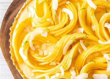  تارت المانجو بكريمة البيستري .. حضري حلوى صيفية فاخرة بطعم الانتعاش (الطريقة والخطوات)