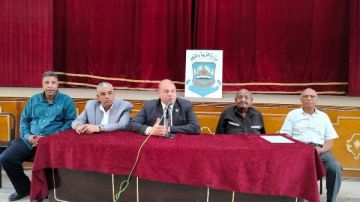 تعليم قنا: سرعة صرف المستحقات المالية للعاملين بنظام الحصة