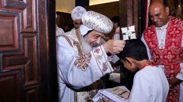 رسامة 15 شماسا بكنيسة السيدة العذراء في المعادي رسامة 15 شماسا بكنيسة السيدة العذراء في المعادي