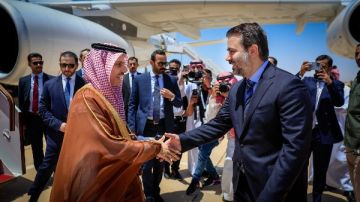 صفقة استثمارات كبرى.. الرياض ودمشق تفتحان صفحة اقتصادية جديدة بمليارات الريالات تقرير صفقة استثمارات كبرى.. الرياض ودمشق تفتحان صفحة اقتصادية جديدة بمليارات الريالات تقرير