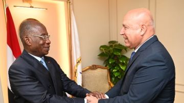 مصر وكوت ديفوار تبحثان تعزيز التعاون في مجالات النقل واستثمارات البنية التحتية مصر وكوت ديفوار تبحثان تعزيز التعاون في مجالات النقل واستثمارات البنية التحتية