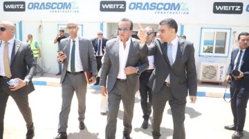 وزير الصحة يتفقد مشروع إنشاء المخازن الاستراتيجية للمنتجات والأجهزة الطبية بالعاصمة الإدارية