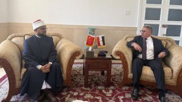 أمين البحوث الإسلامية يلتقي السفير المصري ببكين ويؤكد دعم المبعوثين والطلاب الوافدين أمين البحوث الإسلامية يلتقي السفير المصري ببكين ويؤكد دعم المبعوثين والطلاب الوافدين