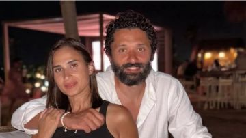 إطلالات وصور رومانسية .. زوجة كريم عبد العزيز تثير السوشيال ميديا.. تفاصيل إطلالات وصور رومانسية .. زوجة كريم عبد العزيز تثير السوشيال ميديا.. تفاصيل