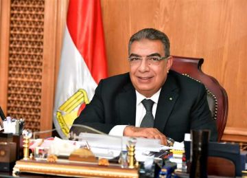 حفاظا عليهم.. محافظ الدقهلية يقرر إيقاف عمال النظافة عن العمل خلال ذروة الموجة الحارة